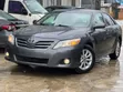 Toyota Camry XLE 2011 Launin Fari - 1