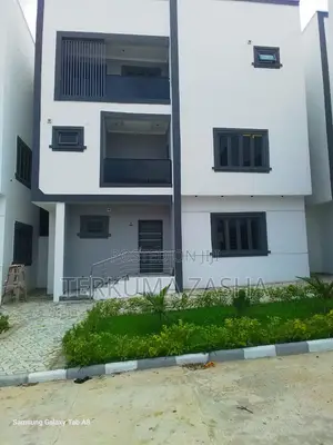 4 Bedroom Brand New Townhouse/Terrace in Lifecamp