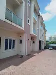 4-Bedroom Townhouse/Terrace a Guzape Main Don Siyawa - 1