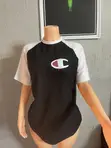 Mata T-Shirt Top | Hannu ya yi ta The Fitting Room - 3