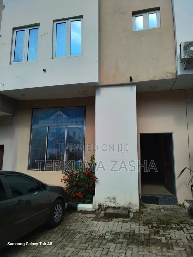 4 Bedroom Townhouse/Terrace in Guzape for Sale - 1