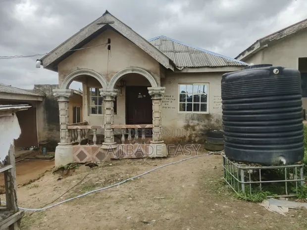 3 Bedroom House for Sale in Ayobo - 1