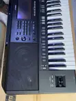 Yamaha PSR SX720 Electronic Keyboard - 4