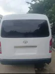 Toyota HiAce 2015 White - 4