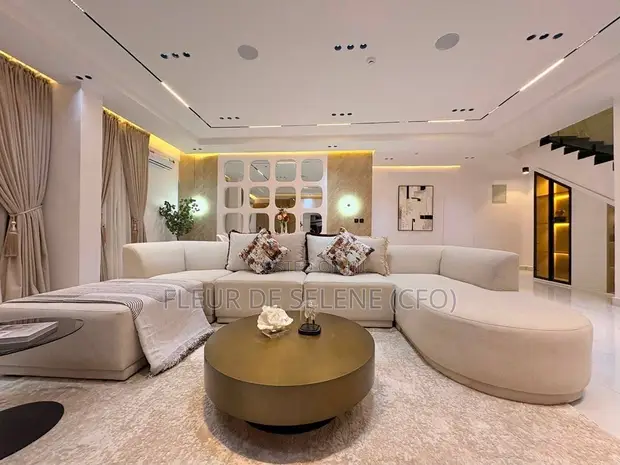 Luxurious 4 Bedroom Maisonette, Banana Island Road, Lagos - 1
