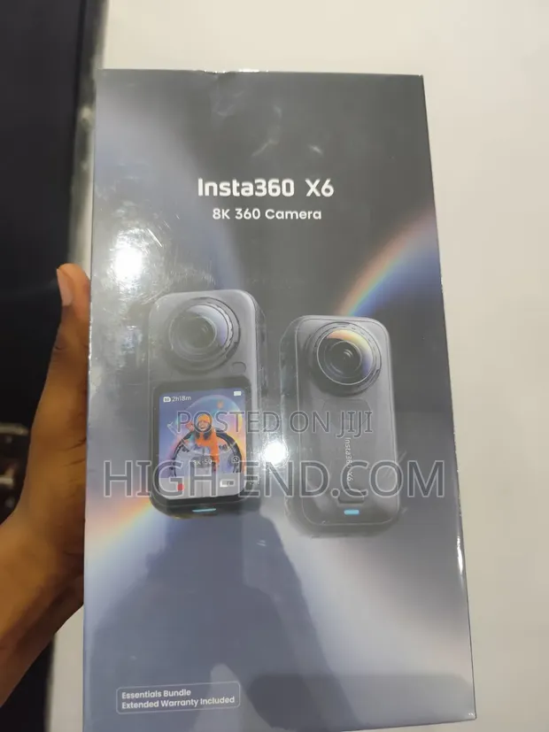 Insta360 X6 8K 360 Essential Creator Bundle - 1