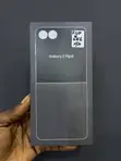New Samsung Galaxy Z Flip8 256GB Silver - 2