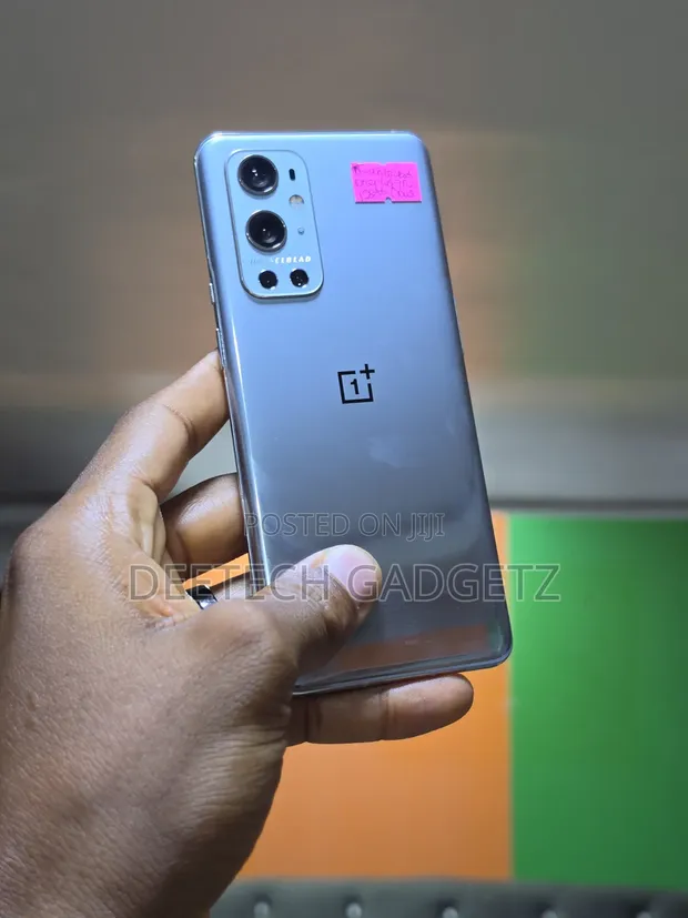 OnePlus 9 Pro 128GB - Kai da aka yi amfani da shi a UK - 1