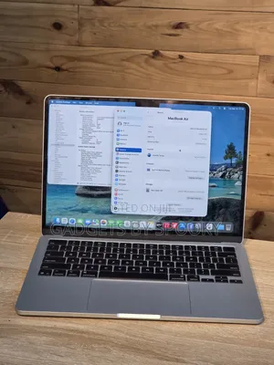 Apple MacBook Air 2025 M4 16GB RAM 256GB SSD