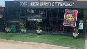Gidan Abinci don Hayarwa a Satellite Town, Lagos