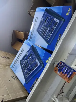 Yamaha PMX404 Powered Mixer Amplifier