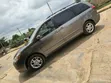 Toyota Sienna XLE Limited AWD 2004 Launin Fari - 3