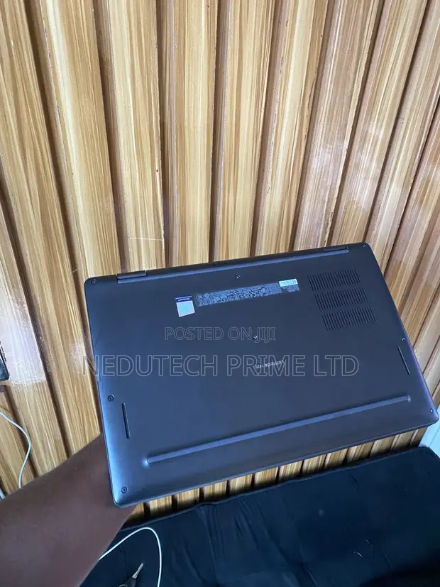 Dell Latitude 7420 Laptop - Core i7, 16GB RAM, 512GB SSD - 1