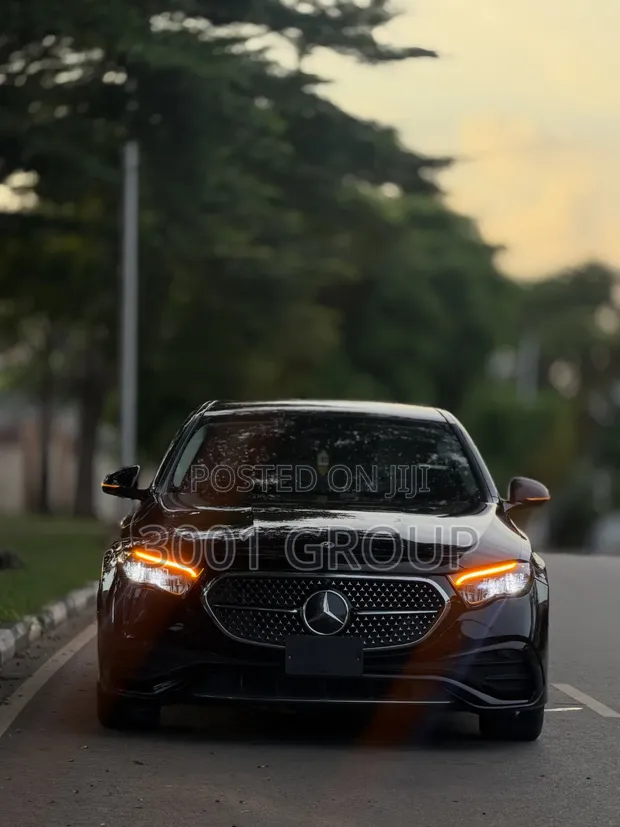 Mercedes-Benz E450 2025 Black - 1