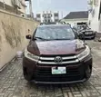 2015 Toyota Highlander XLE AWD SUV - 1