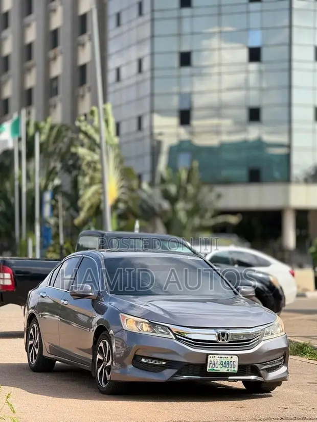 Honda Accord 2016 Gray - 1