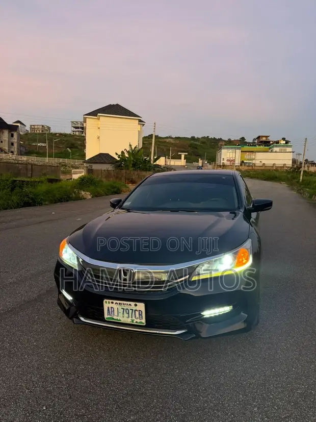 Honda Accord 2016 Black - 1