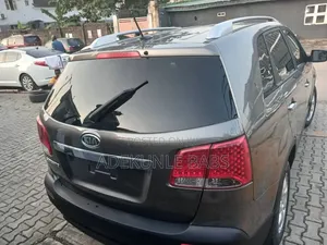 2011 Kia Sorento LX SUV