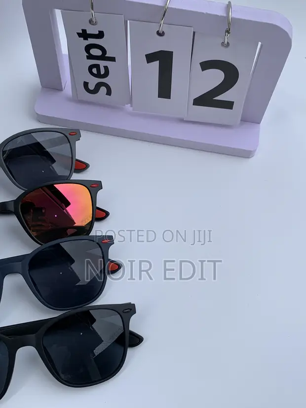 Casual Unisex Sunglasses - 1