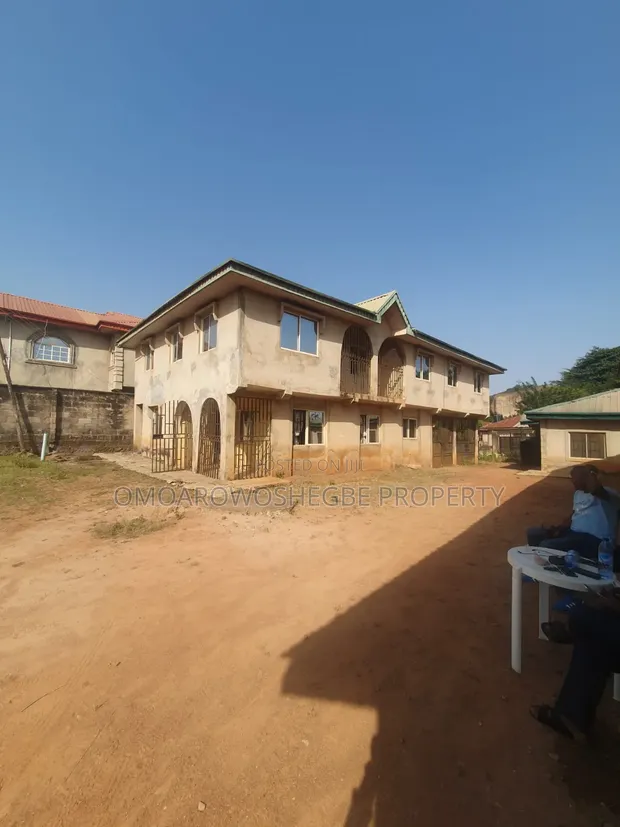 Furnished 4-Bedroom Duplex in Adegbuyi Estate, Akure for Sale - 1