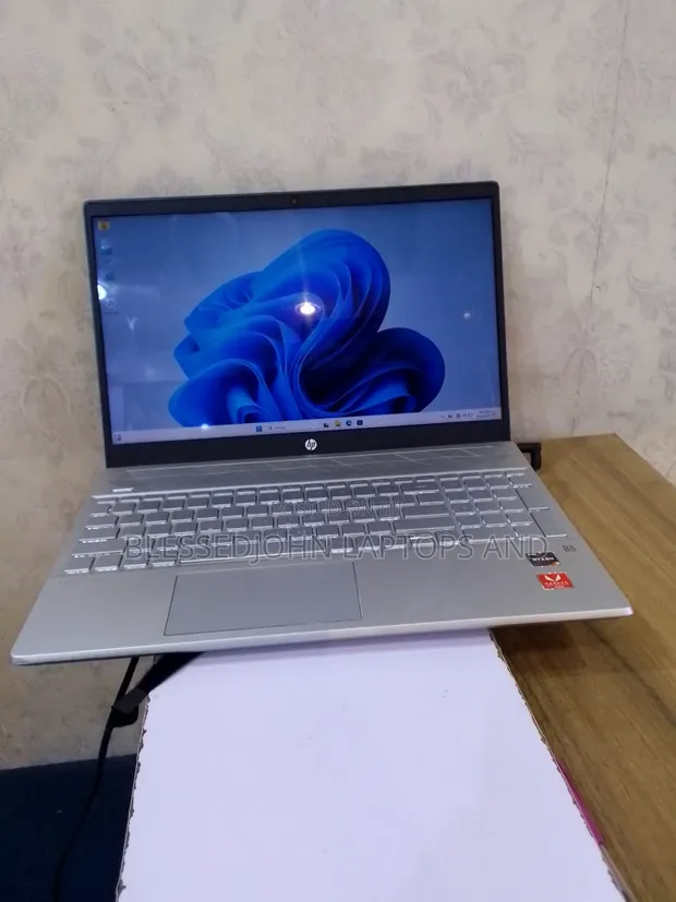 HP Pavilion 15 Laptop - 8GB RAM, 256GB SSD, Ryzen 3 - 1