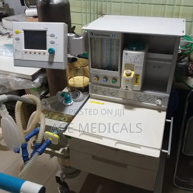Datex Ohmeda Aestiva Anesthesia Machine with Ventilator - 1