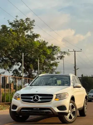 Mercedes-Benz GLC300 4Matic 2016