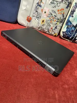 Dell Latitude E7270 Laptop - 8GB RAM, 256GB SSD