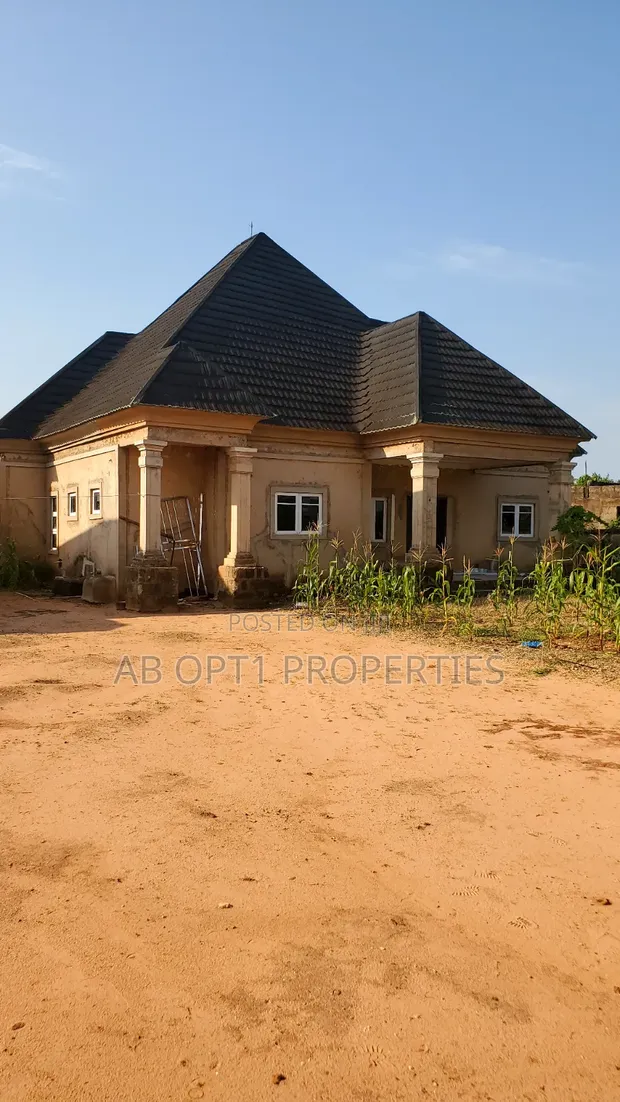 3-Bedroom Bungalow for Sale in Uroho, Benin City - 1