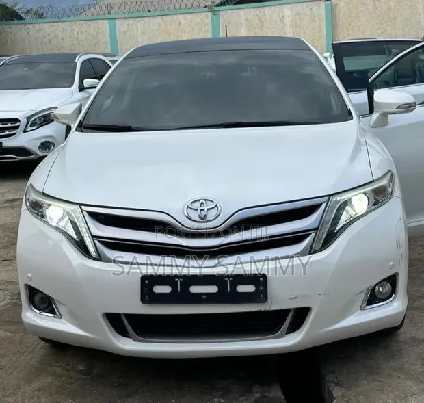 2013 Toyota Venza Limited - White - 1