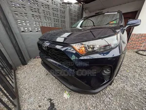 2022 Toyota RAV4 XLE AWD Blue