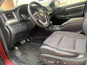 2015 Toyota Highlander LE Burgundy