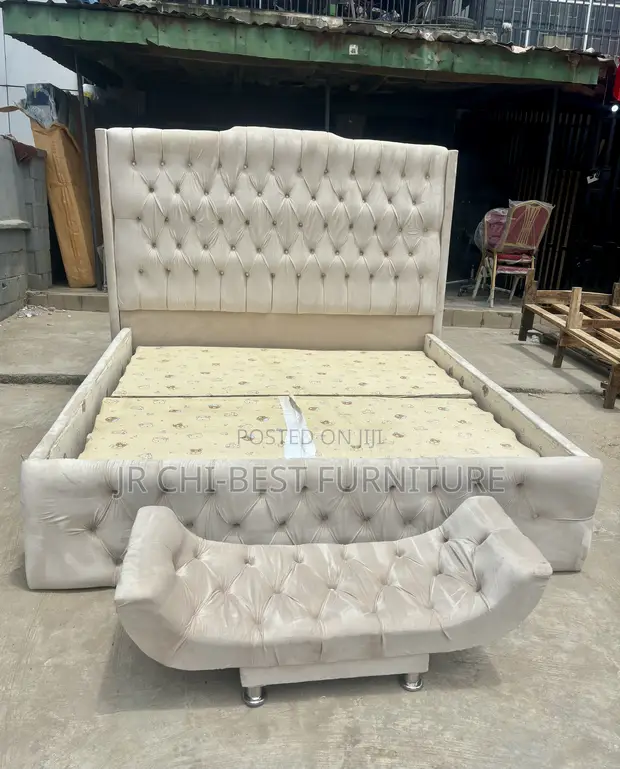 Top Grade 6x6 Tufted Padded Bedframe - 1