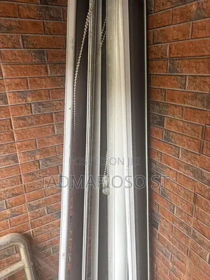 Used Home Interiors Window Blinds (4 Long)