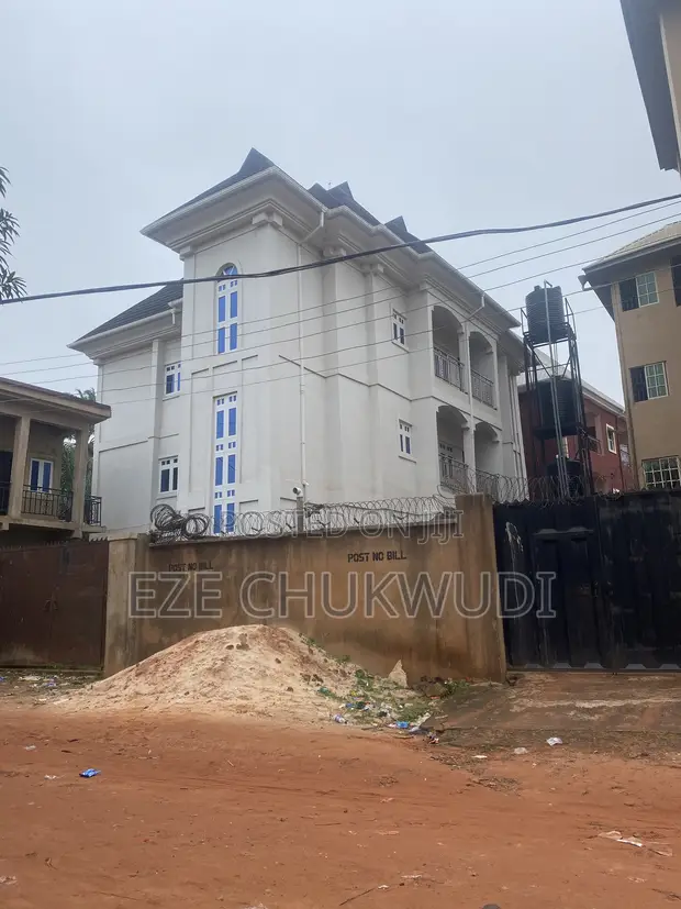 3-Bedroom Block of Flats for Rent in Onuiyi, Enugu - 1