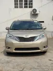 Toyota Sienna 2014 Zinariya - 1