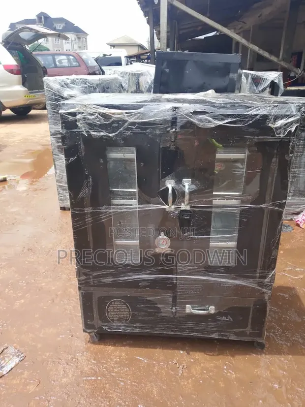 Used Commercial Oven & Showcase - 4 Decks - 1