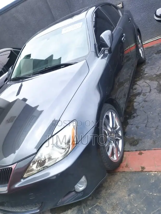 Lexus IS 250 2010 Gray - 1