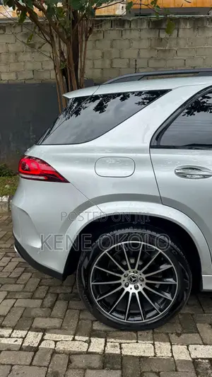 2021 Mercedes-Benz GLE 450 4MATIC Silver