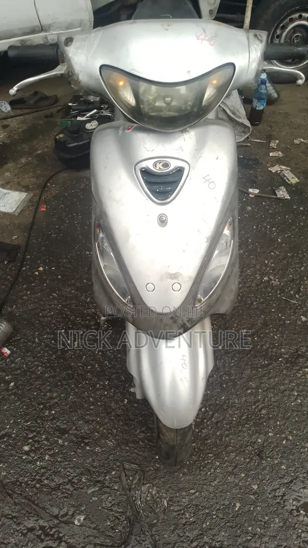 Kymco 2008 Silver Scooter - 1