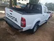 Toyota Hilux 2012 White - 2