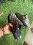 Takalmi Rabin Hannu na Hannu na Louis Vuitton Style don Maza - 2