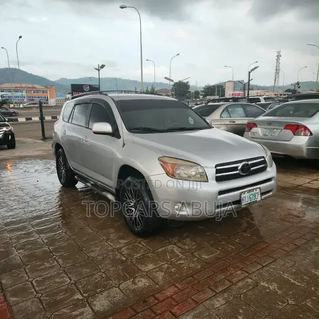 Toyota RAV4 2008 Silver - 1