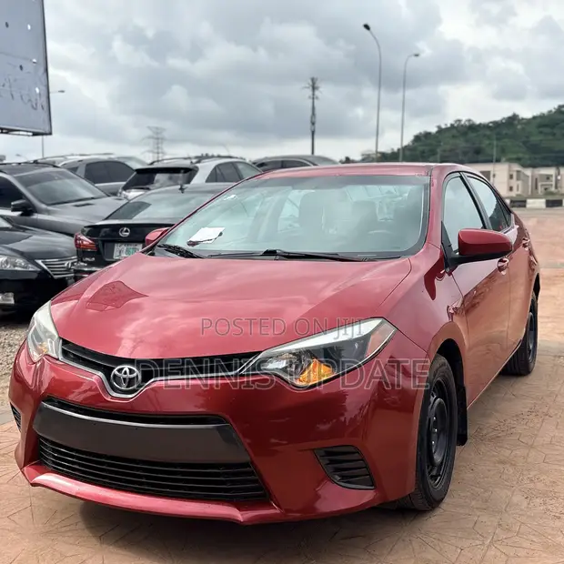 2016 Toyota Corolla LE Premium Sedan - 1