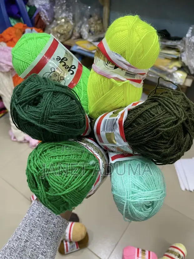 Yeye Regular Yarn 40g - Mai Launuka Daban-daban - 1