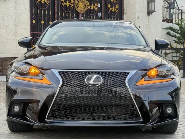 Lexus IS 250 2016 Black - 1