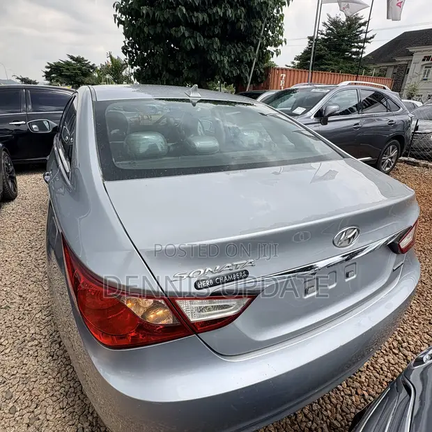 2012 Hyundai Sonata Limited Sedan FWD Silver - 1