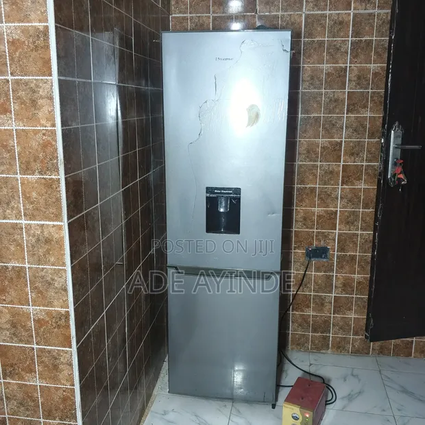 Hisense 262L Refrigerator - Used - 1