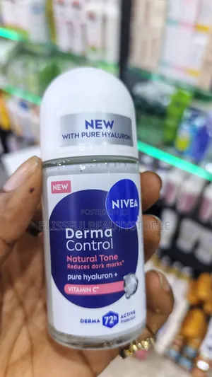Nivea Derma Control Natural Tone Roll-On