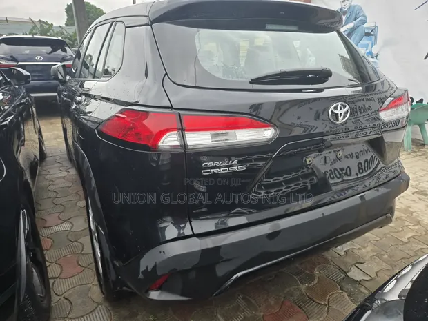 Toyota Corolla Cross 2025 Black - 1